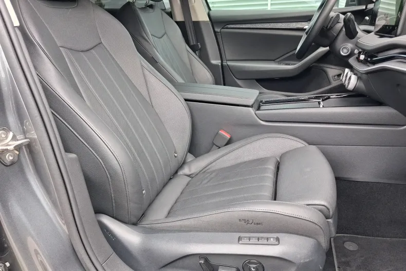 Skoda Superb din 2024 cu 43.662 km - oferta SKO259163 - foto 34