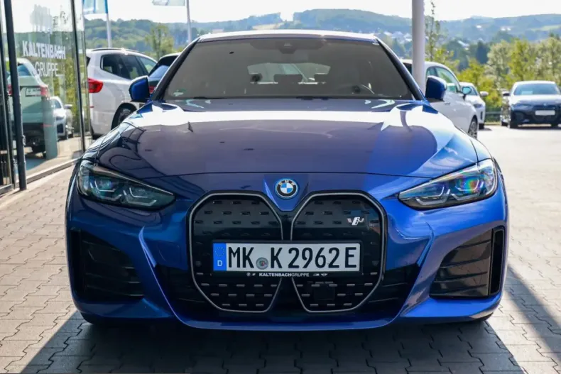 BMW i4 (Seria 4) din 2024 cu 23.870 km - oferta BMW259194 - foto 3
