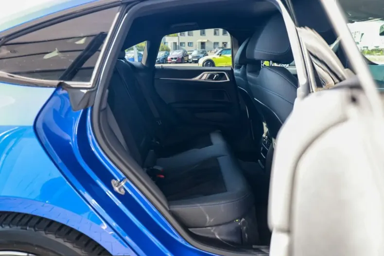 BMW i4 (Seria 4) din 2024 cu 23.870 km - oferta BMW259194 - foto 8