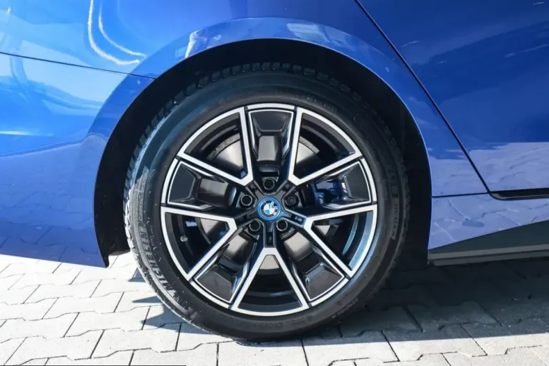 BMW i4 (Seria 4) din 2024 cu 23.870 km - oferta BMW259194 - foto 9