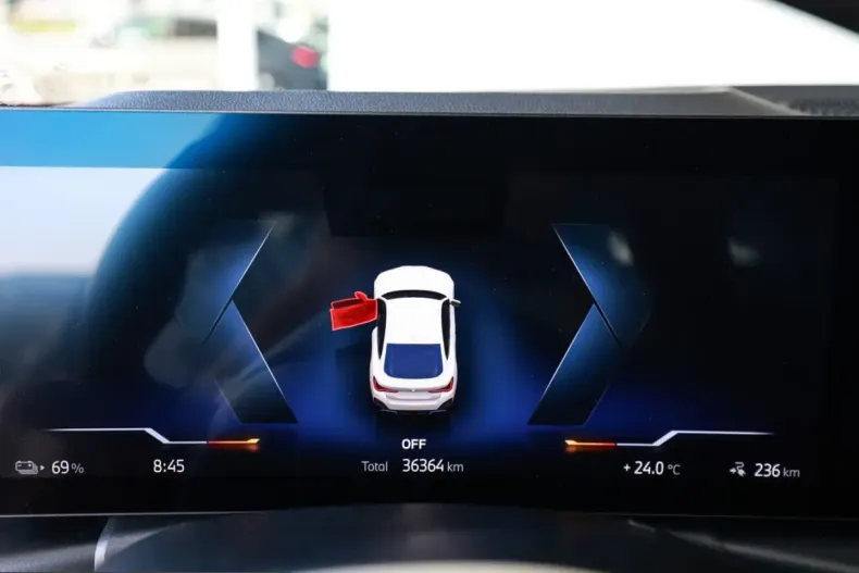 BMW i4 (Seria 4) din 2024 cu 37.111 km - oferta BMW259196 - foto 15