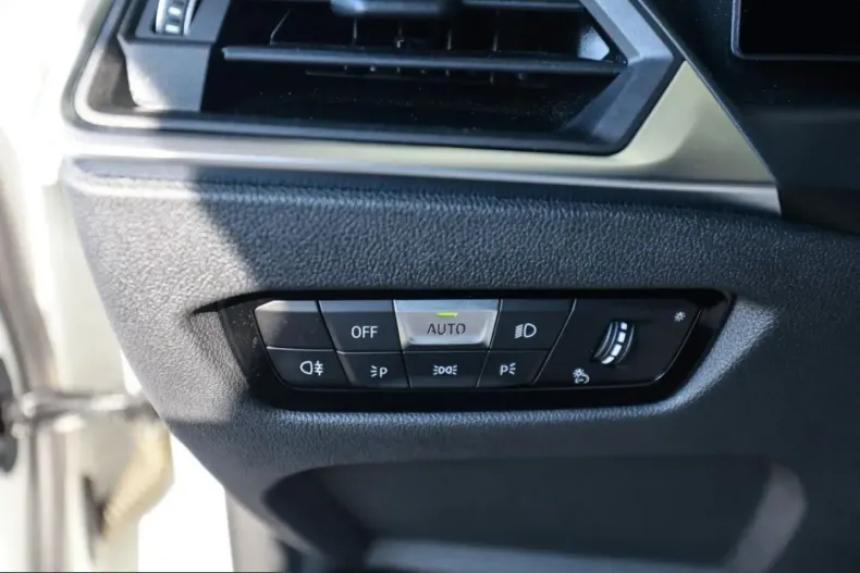 BMW i4 (Seria 4) din 2024 cu 37.111 km - oferta BMW259196 - foto 28
