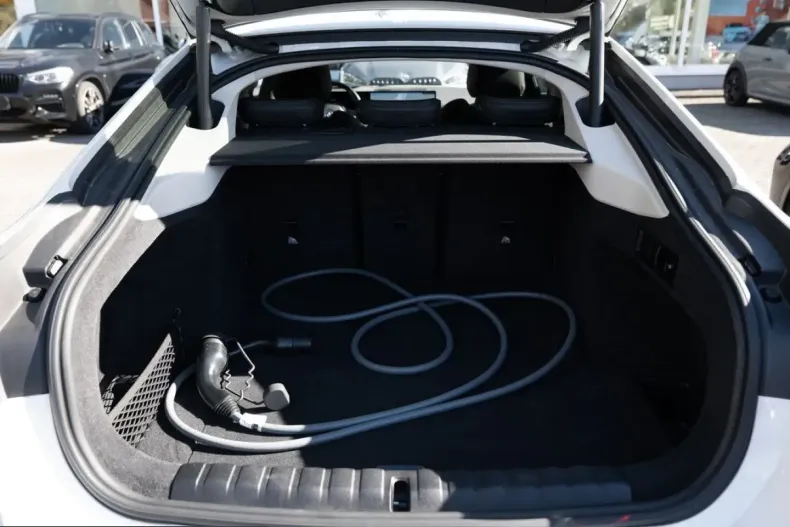 BMW i4 (Seria 4) din 2024 cu 29.918 km - oferta BMW259198 - foto 10