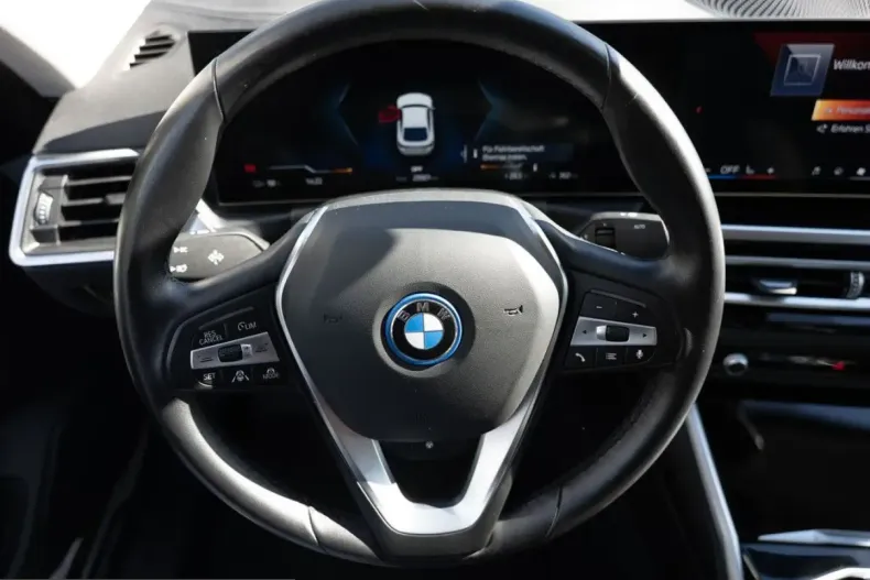 BMW i4 (Seria 4) din 2024 cu 29.918 km - oferta BMW259198 - foto 12