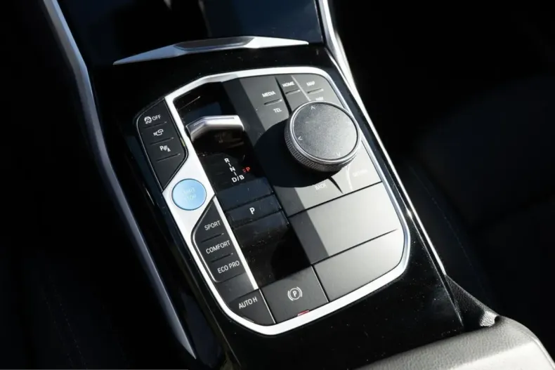 BMW i4 (Seria 4) din 2024 cu 29.918 km - oferta BMW259198 - foto 19