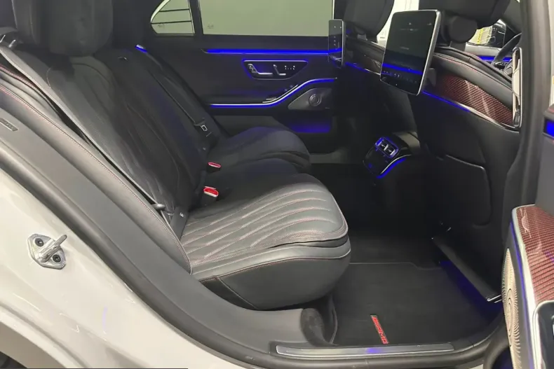 Mercedes-Benz S 63 AMG (Clasa S) din 2023 cu 11.900 km - oferta MER259203 - foto 21