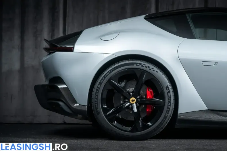 Ferrari 12Cilindri din 2025 cu 10.500 km - oferta FER259215 - foto 10