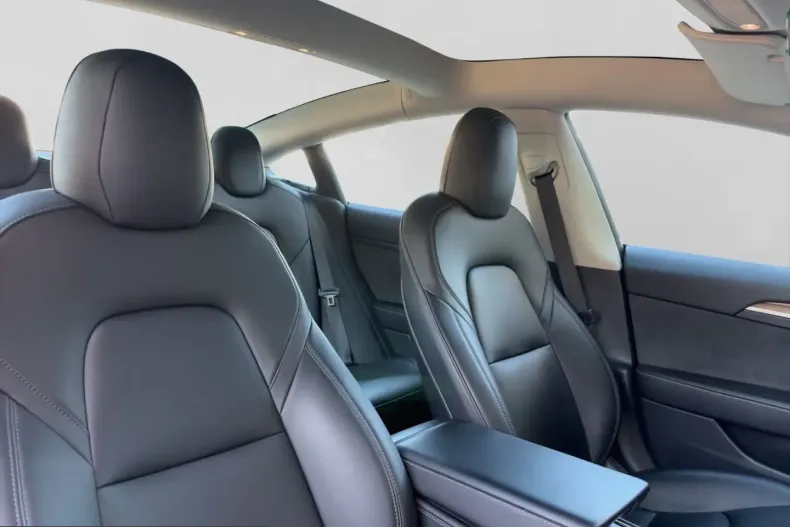 Tesla Model 3 din 2022 cu 50.000 km - oferta TES259223 - foto 12