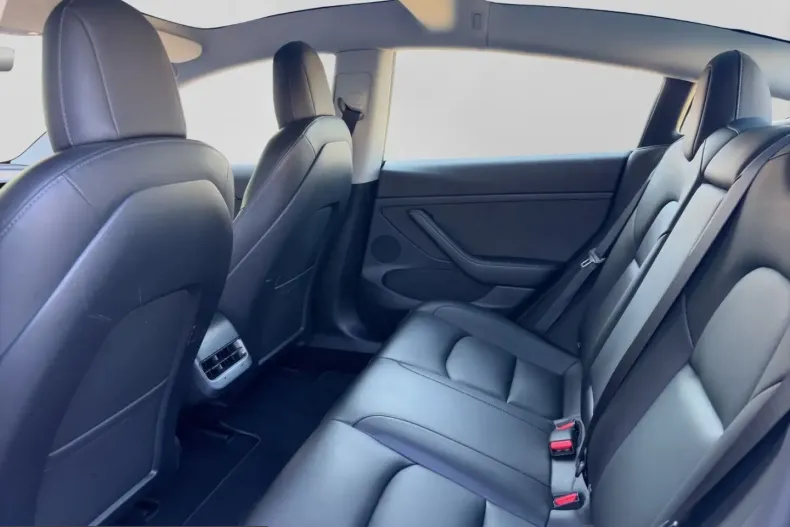 Tesla Model 3 din 2022 cu 50.000 km - oferta TES259223 - foto 14