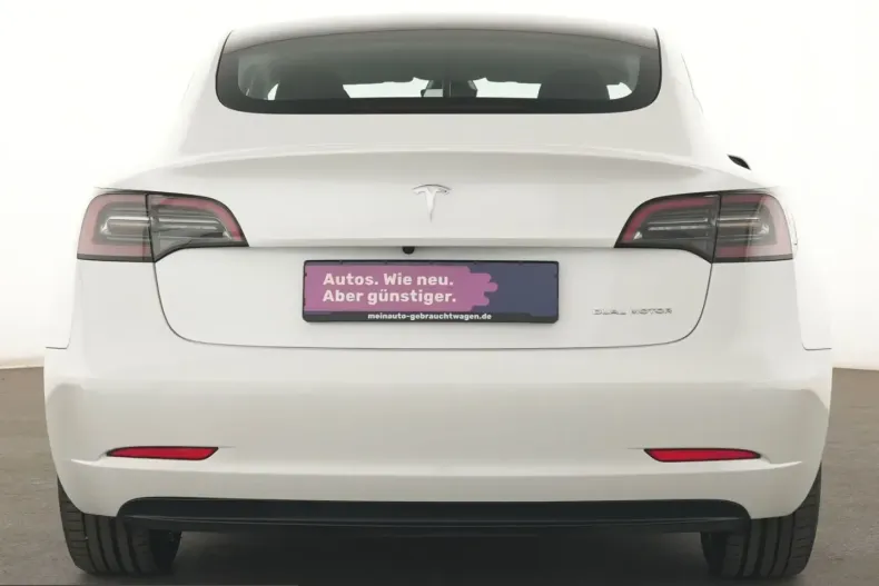 Tesla Model 3 din 2023 cu 71.407 km - oferta TES259225 - foto 6