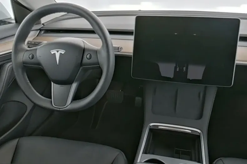 Tesla Model 3 din 2023 cu 71.407 km - oferta TES259225 - foto 15