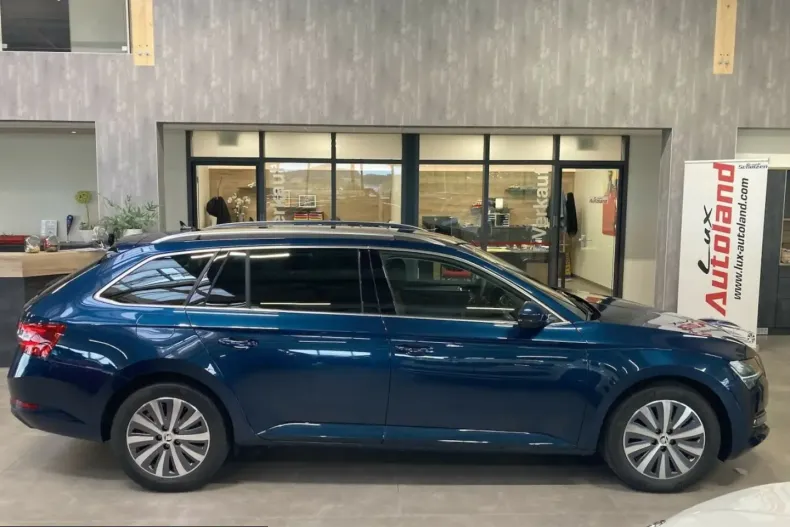 Skoda Superb din 2022 cu 35.000 km - oferta SKO259233 - foto 2