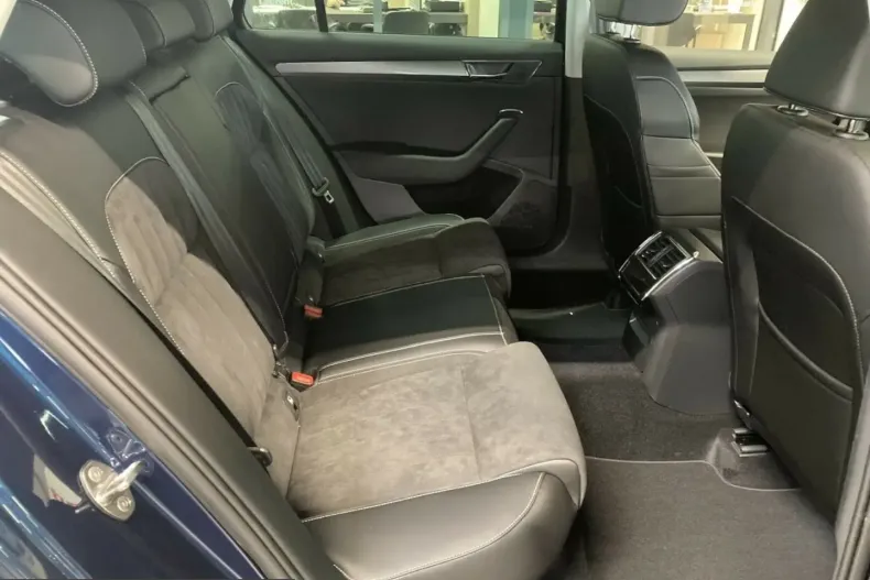 Skoda Superb din 2022 cu 35.000 km - oferta SKO259233 - foto 7
