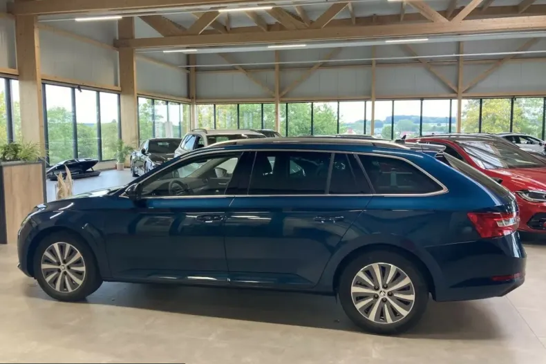 Skoda Superb din 2022 cu 35.000 km - oferta SKO259233 - foto 20