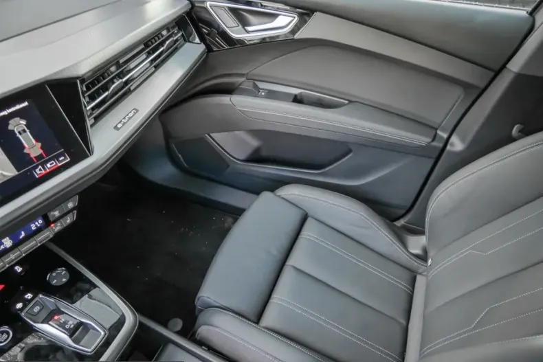 Audi Q4 din 2021 cu 30.000 km - oferta AUD259234 - foto 13