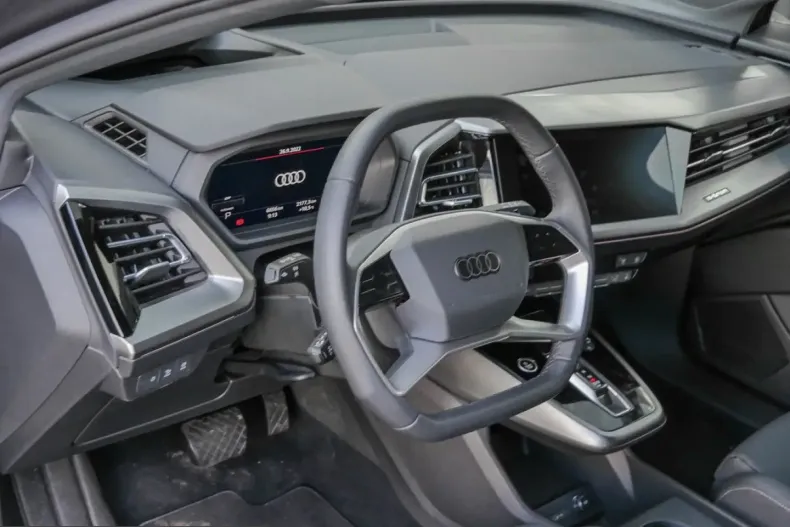 Audi Q4 din 2021 cu 30.000 km - oferta AUD259234 - foto 17
