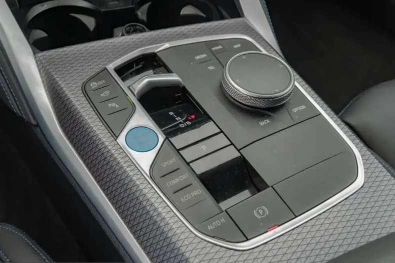 BMW i4 (Seria 4) din 2024 cu 22.249 km - oferta BMW259235 - foto 16