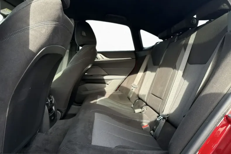 BMW i4 (Seria 4) din 2026 cu 10.446 km - oferta BMW259236 - foto 3