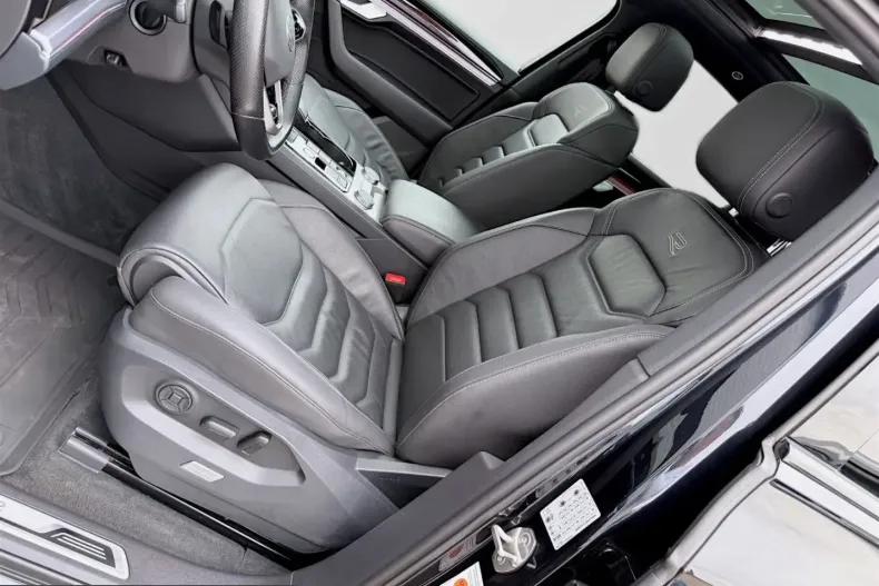 Volkswagen Touareg din 2021 cu 57.500 km - oferta VOL259254 - foto 9