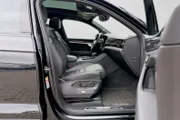 Volkswagen Touareg din 2021 cu 57.500 km - oferta VOL259254 - foto 26