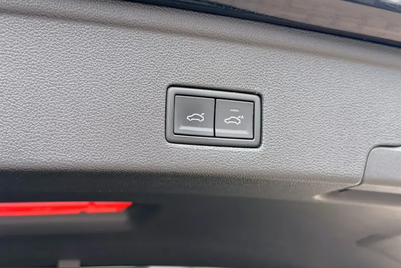 Volkswagen Touareg din 2021 cu 57.500 km - oferta VOL259254 - foto 34