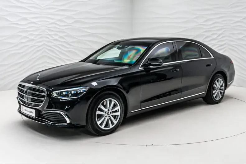 Mercedes-Benz S 680 (Clasa S) din 2024 cu 12.000 km - oferta MER259262 - foto 2