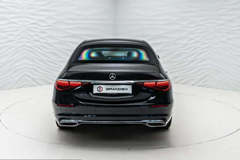 Mercedes-Benz S 680 (Clasa S) din 2024 cu 12.000 km - oferta MER259262 - foto 5