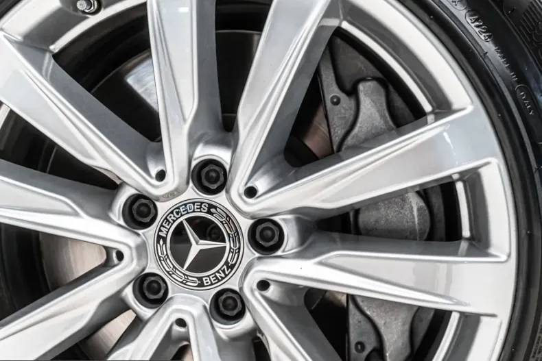 Mercedes-Benz S 680 (Clasa S) din 2024 cu 12.000 km - oferta MER259262 - foto 16