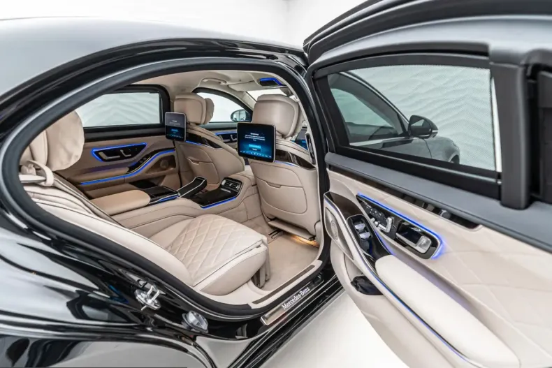 Mercedes-Benz S 680 (Clasa S) din 2024 cu 12.000 km - oferta MER259262 - foto 36