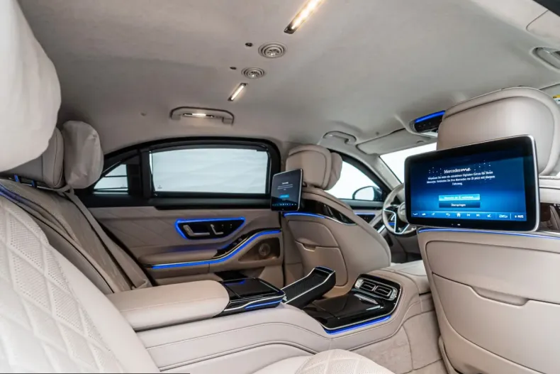 Mercedes-Benz S 680 (Clasa S) din 2024 cu 12.000 km - oferta MER259262 - foto 38