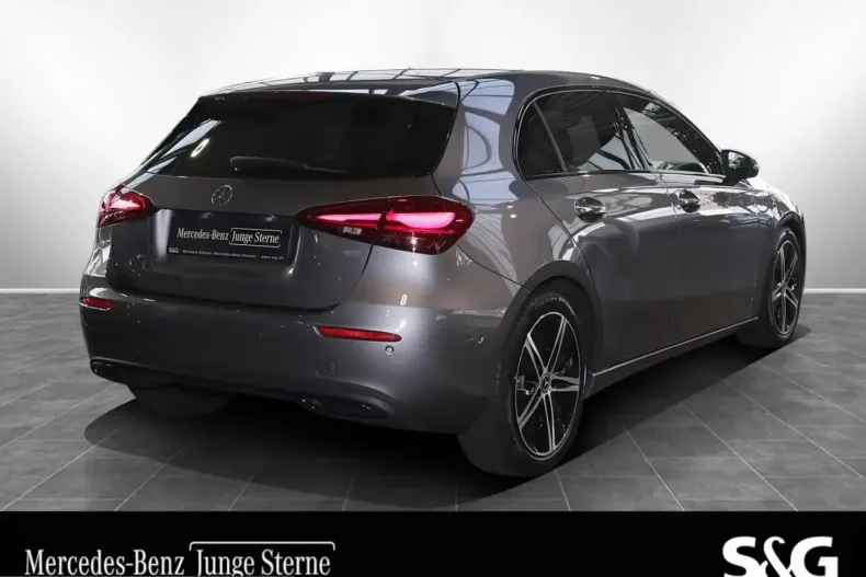 Mercedes-Benz A 180 (Clasa A) din 2025 cu 23.220 km - oferta MER259267 - foto 2