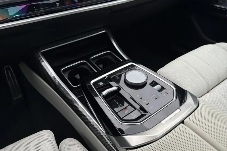 BMW M760 (Seria 7) din 2025 cu 43.400 km - oferta BMW259281 - foto 10