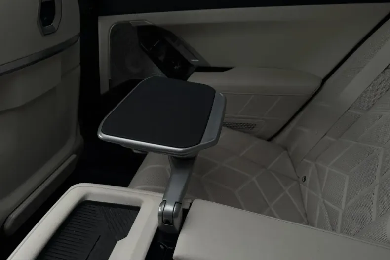 BMW M760 (Seria 7) din 2025 cu 43.400 km - oferta BMW259281 - foto 14