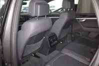 Volkswagen Touareg din 2021 cu 34.548 km - oferta VOL259296 - foto 20