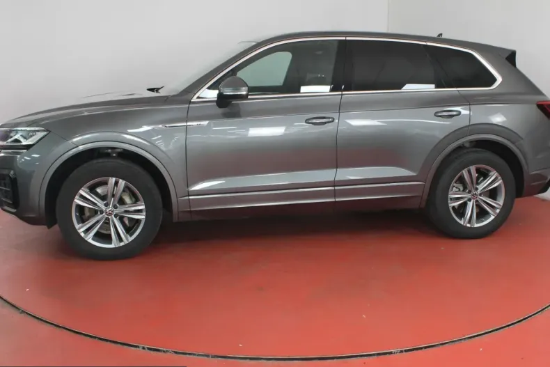 Volkswagen Touareg din 2021 cu 34.548 km - oferta VOL259296 - foto 30