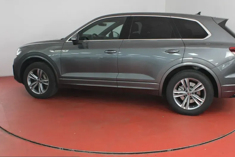 Volkswagen Touareg din 2021 cu 34.548 km - oferta VOL259296 - foto 32