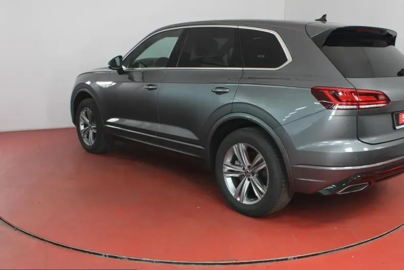 Volkswagen Touareg din 2021 cu 34.548 km - oferta VOL259296 - foto 34