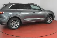 Volkswagen Touareg din 2021 cu 34.548 km - oferta VOL259296 - foto 38