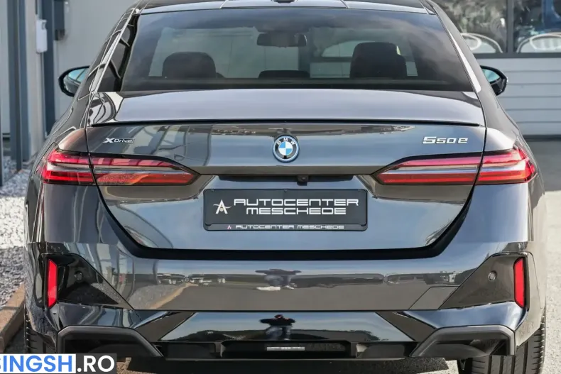BMW 550e (Seria 5) din 2024 cu 38.084 km - oferta BMW259310 - foto 5