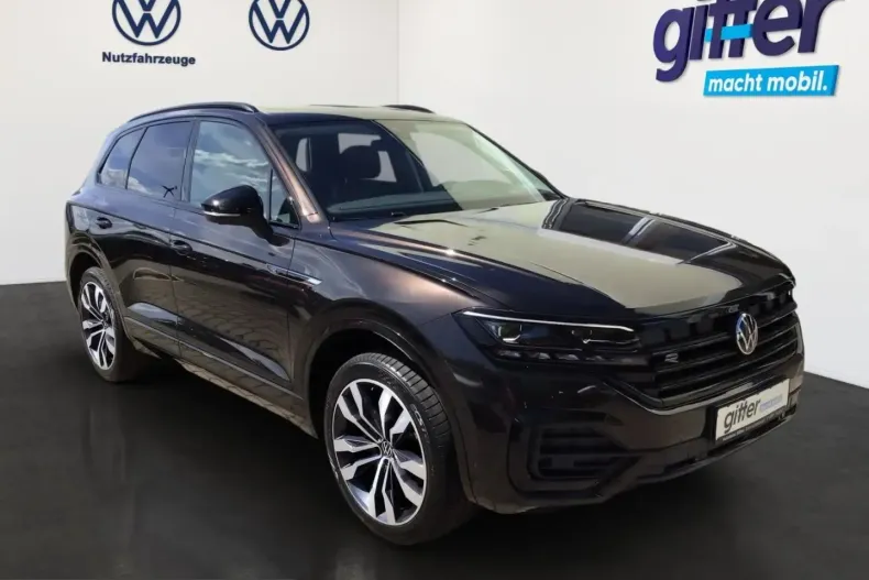 Volkswagen Touareg din 2023 cu 71.210 km - oferta VOL259321 - foto 1
