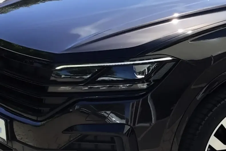 Volkswagen Touareg din 2023 cu 71.210 km - oferta VOL259321 - foto 4