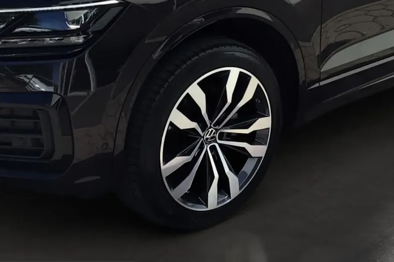 Volkswagen Touareg din 2023 cu 71.210 km - oferta VOL259321 - foto 5