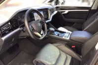 Volkswagen Touareg din 2023 cu 71.210 km - oferta VOL259321 - foto 6