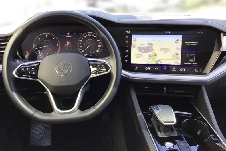 Volkswagen Touareg din 2023 cu 71.210 km - oferta VOL259321 - foto 9