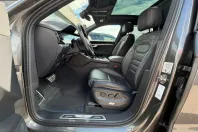 Volkswagen Touareg din 2023 cu 89.890 km - oferta VOL259326 - foto 9
