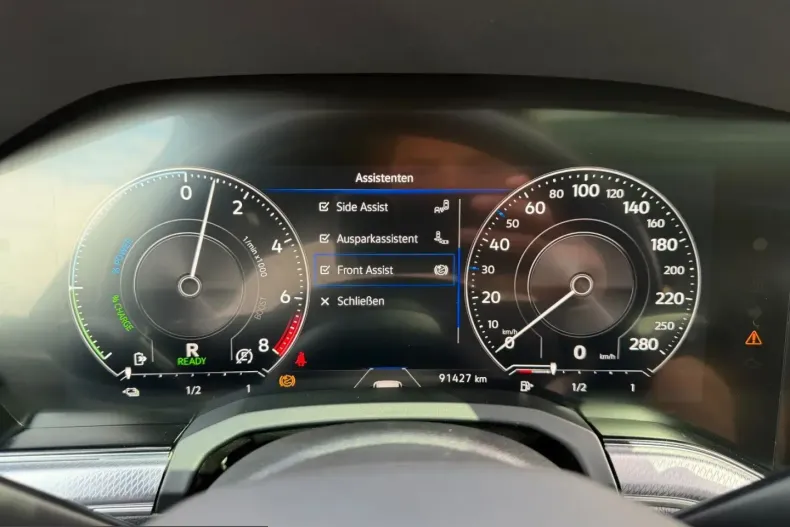 Volkswagen Touareg din 2023 cu 89.890 km - oferta VOL259326 - foto 13