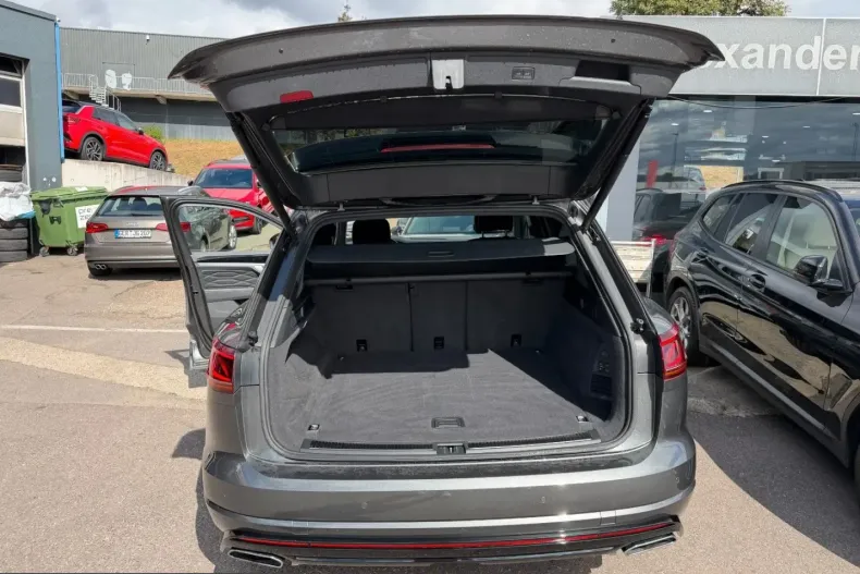 Volkswagen Touareg din 2023 cu 89.890 km - oferta VOL259326 - foto 20