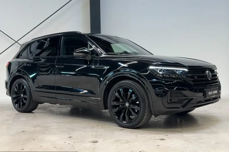 Volkswagen Touareg din 2023 cu 25.592 km - oferta VOL259327 - foto 1