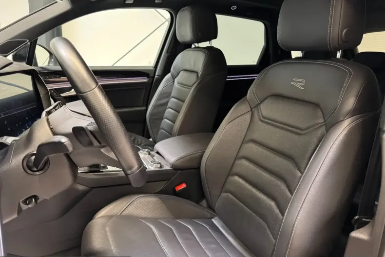 Volkswagen Touareg din 2023 cu 25.592 km - oferta VOL259327 - foto 9