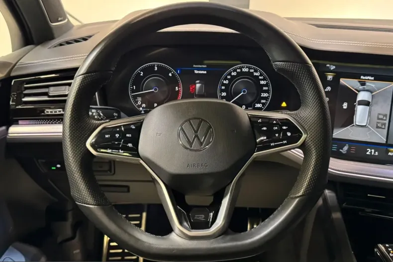 Volkswagen Touareg din 2023 cu 25.592 km - oferta VOL259327 - foto 10